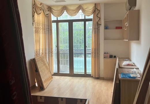 福建省莆田市秀嶼區(qū)笏石鎮(zhèn)毓秀路1166號(hào)泰安匯景園16#樓第一梯位202室