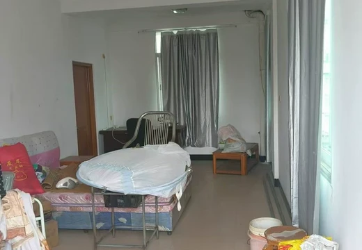 莆田市城廂區(qū)鳳凰山街道建繡路161弄13號801室不動產(chǎn)