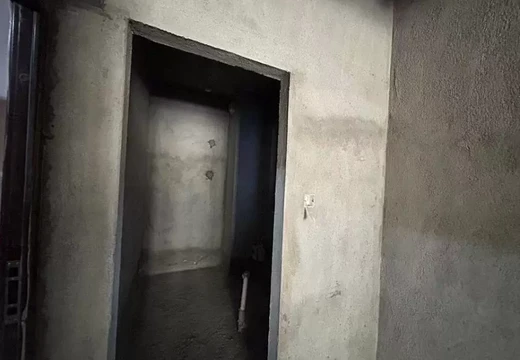 坐落莆田市荔城區(qū)黃石鎮(zhèn)莆興西路1312號峰璟小區(qū)A區(qū)4號樓2梯103室的房地產(chǎn)