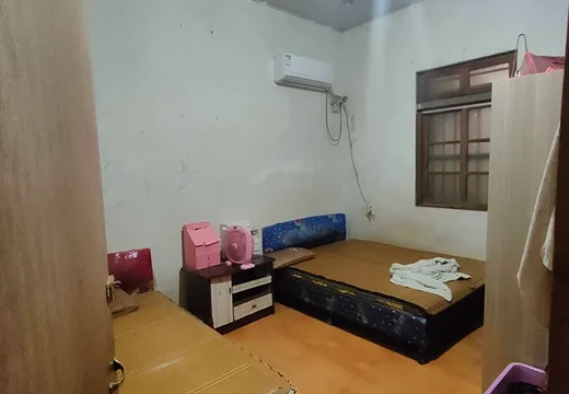 坐落在仙游縣大濟鎮(zhèn)大濟社區(qū)居委會大濟東路477號的房產(chǎn)及相應的土地使用權