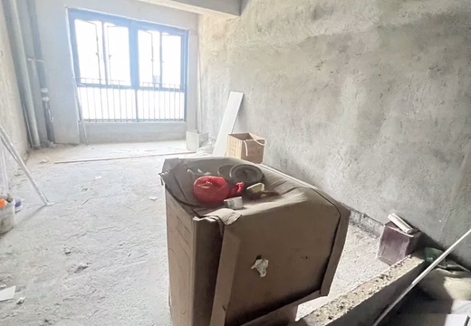 莆田市荔城區(qū)西天尾鎮(zhèn)九華路南側(cè)“正鼎·北戴河”項(xiàng)目地塊四（鼎馨小區(qū)B區(qū)）A1#302室（公寓）的房地產(chǎn)