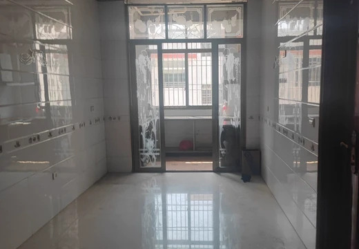 坐落在仙游縣賴店鎮(zhèn)塗山村公母石小區(qū)2號區(qū)2號地6層的房產(chǎn)及相應(yīng)的土地使用權(quán)