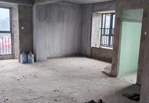 福建省莆田市荔城區(qū)鎮(zhèn)海辦事處豐美路富祥嘉園304室的房地產(chǎn)