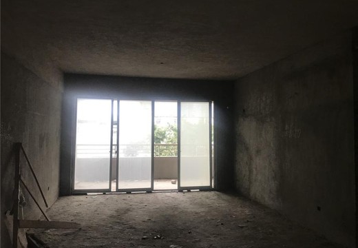 莆田市涵江區(qū)小商品批發(fā)城貿(mào)城街5號(hào)樓502號(hào)房地產(chǎn)