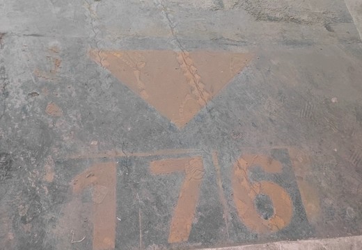 坐落在仙游縣鯉城街道學(xué)府東路1588號(hào)地下室車位的車位176號(hào)（詳見(jiàn)清單3）