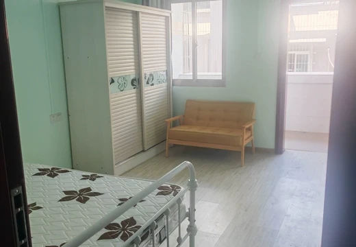 福建省莆田市荔城區(qū)鎮(zhèn)海街道東大路675弄5號1梯602室及儲藏間