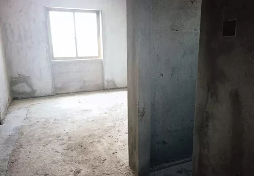 莆田市城廂區(qū)霞林街道江鴻街99號(hào)鳳翔城 9號(hào)樓2梯2104室的房地產(chǎn)