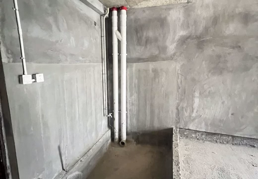 莆田市荔城區(qū)西天尾鎮(zhèn)九華路南側(cè)“正鼎·北戴河”項(xiàng)目地塊四（鼎馨小區(qū)B區(qū)）A1#210室（公寓）的房地產(chǎn)