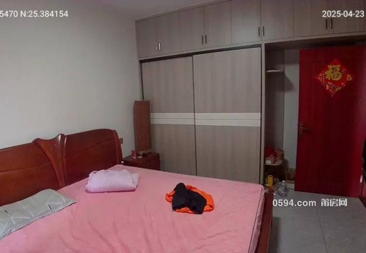 莆田市荔城區(qū)黃石鎮(zhèn)荔港大道黃石段29號綠地映像小區(qū)3號樓1梯302室的房地產(chǎn)