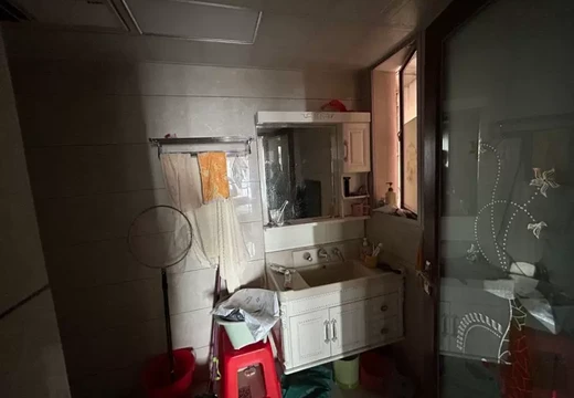 坐落莆田市涵江區(qū)涵西街道涵華西路1389號帝景藍灣3105號的房地產