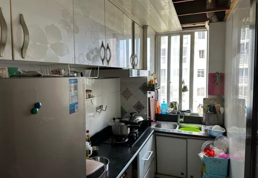 莆田市城廂區(qū)龍辦北磨居委會(huì)北磨街270號(hào)702室的房地產(chǎn)