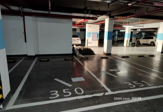 福建省莆田市涵江區(qū)梧塘鎮(zhèn)楓沁路299號(hào)旭輝美好花庭地下室350室房地產(chǎn)