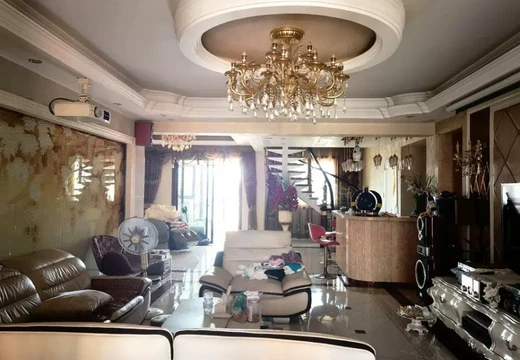 仙游縣鯉城街道洪橋社區(qū)尚書街42號(hào)2304室、2404室的房