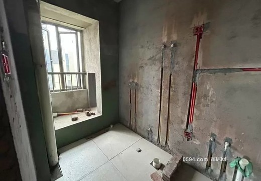 坐落莆田市涵江區(qū)新涵街1828號凱旋首府5號樓2梯3304的房地產(chǎn)