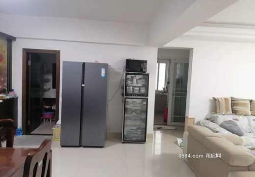 莆田市城廂區(qū)龍橋辦太平居委會勝利北街83號2號樓910室住宅房產(chǎn)