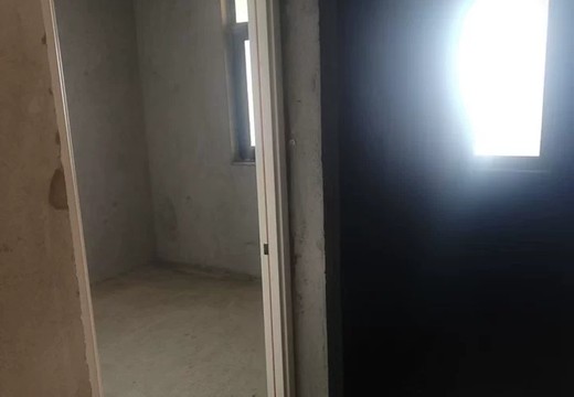 莆田市荔城區(qū)荔港大道黃石段30號綠地映像小區(qū)2號樓1梯1702室