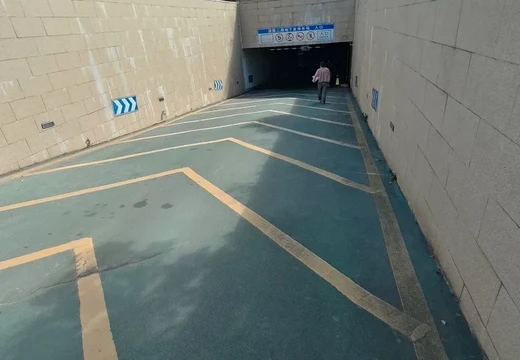 仙游縣鯉城街道北寶峰社區(qū)居委會(huì)紫檀南街2788號(hào)地下車位858