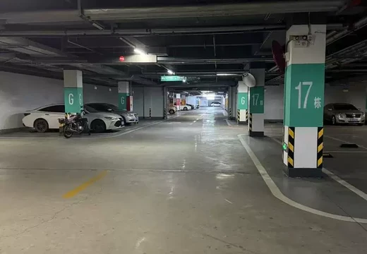 福建省莆田市城廂區(qū)龍橋街道九華西大道666號(hào)雅頌居地下一層1547室車位