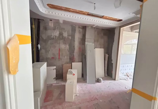 福建省莆田市城廂區(qū)龍橋街道荔城北大道88號(hào)雅景豪園C區(qū)6號(hào)樓105室的房地產(chǎn)