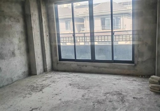 坐落在仙游縣鯉城街道（仙游院子）16#1-5層1602的房產(chǎn)及相應(yīng)的土地使用權(quán)