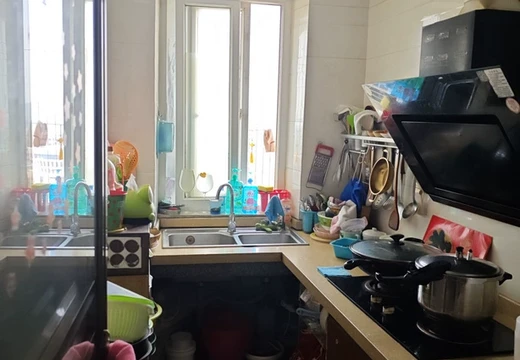 莆田市秀嶼區(qū)笏石鎮(zhèn)福嶼街88號(hào)云頂至尊3號(hào)樓1梯1301室住宅房地產(chǎn)