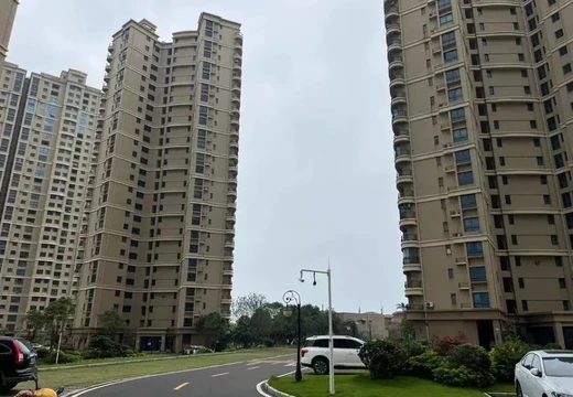 福建省莆田市秀嶼區(qū)山亭鎮(zhèn)朝圣路8號碧桂園·浪琴灣12號樓1004