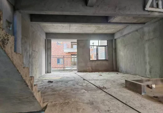 坐落仙游縣鯉城街道龍泉社區(qū)師范路東側(cè)(萬晨·伯爵山B地塊）B5#幢1-4層B501的房地產(chǎn)