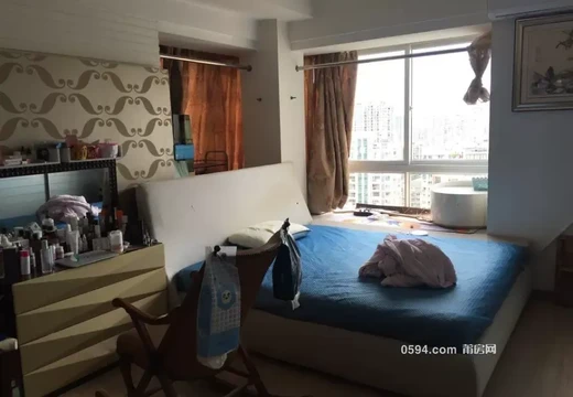 莆田市荔城區(qū)拱辰街道儀莘路799號寶勝小區(qū)D區(qū)7號樓2102室的房地產(chǎn)