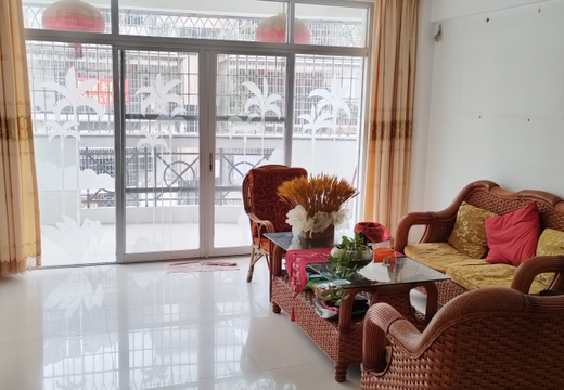 福建省莆田市荔城區(qū)鎮(zhèn)海居委會(huì)豐美路492號(hào)B幢604、704室及其附屬間的房地產(chǎn)