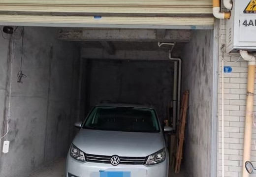 仙游縣鯉城街道城內(nèi)社區(qū)金石路784號(hào)（金石花園）3幢1層車(chē)庫(kù)117號(hào) 房產(chǎn)