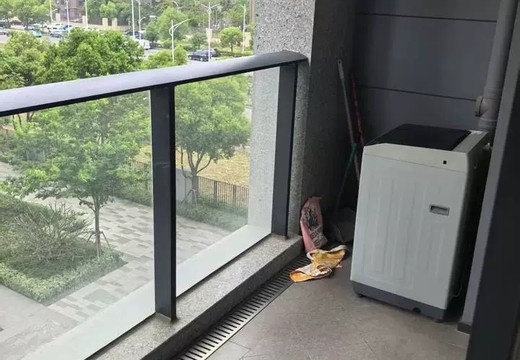 福建省莆田市城廂區(qū)霞林街道團(tuán)結(jié)路168號(hào)蘭溪郡1號(hào)樓403室的不動(dòng)產(chǎn)