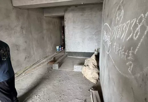 仙游縣鯉城街道洪橋社區(qū)居委會黨校街268號1號樓2梯位907室的房產(chǎn)及相應的土地使用權