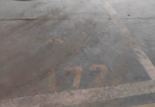 坐落在仙游縣鯉城街道學府東路1588號地下室地下1層車位（詳見清單1）