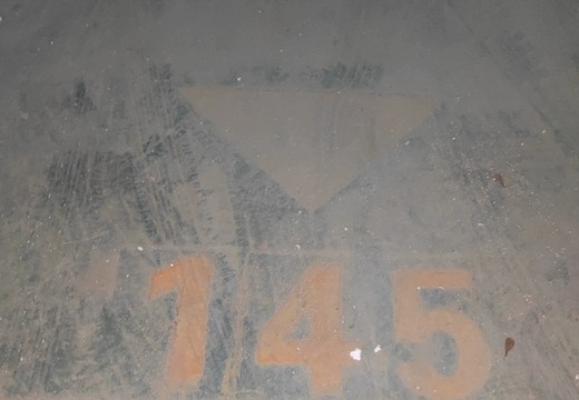 坐落在仙游縣鯉城街道學府東路1588號地下室地下1層車位145號（詳見清單1）