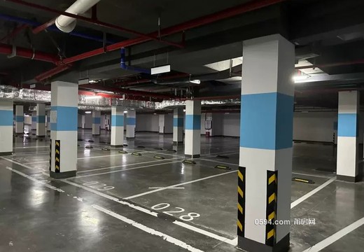 福建省莆田市涵江區(qū)梧塘鎮(zhèn)楓沁路299號旭輝美好花庭地下室30室車位