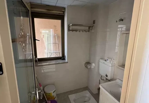 福建省莆田市荔城區(qū)拱辰街道西洪北街130號左岸藍灣5號樓2003室