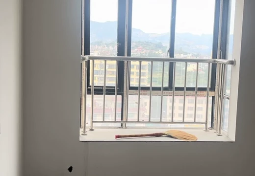 坐落在仙游縣賴店鎮(zhèn)土山村南豐南街180號4號樓1梯位1004室的房產(chǎn)及相應的土地使用權