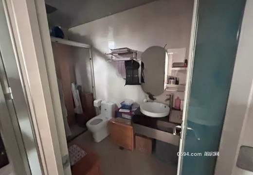 福建省莆田市荔城區(qū)延壽北街356號(hào)2號(hào)樓2梯1805、1806的房地產(chǎn)