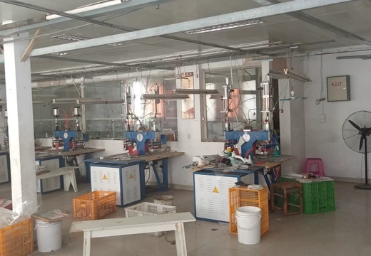 福建省莆田市城廂區(qū)靈川鎮(zhèn)青山村太湖工業(yè)園區(qū)的房產(chǎn)、國有土地使用權(quán)及地上建筑物