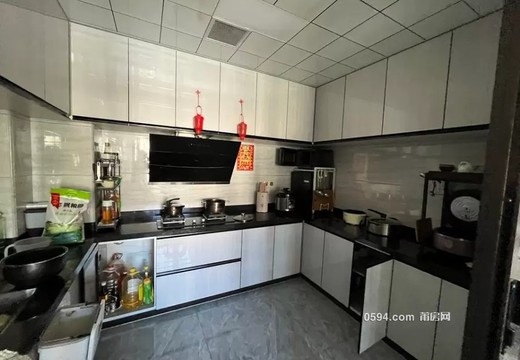 福建省莆田市荔城區(qū)拱辰街道東圳西路398號鳳達雅苑6號樓1103室