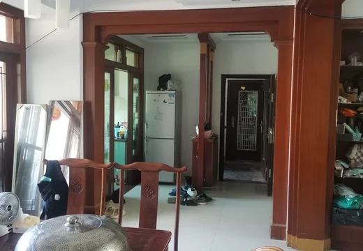 莆田市城廂區(qū)龍橋街道辦事處下磨居委會(huì)梅園路3號(hào)樓405室的房產(chǎn)及相應(yīng)的土地使用權(quán)