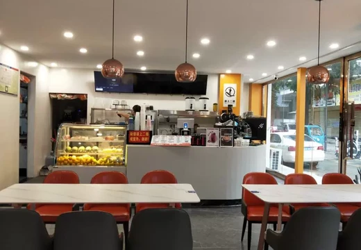 坐落仙游縣楓亭鎮(zhèn)霞街社區(qū)（濱江步行街）的房產(chǎn)及相應的土地使用權