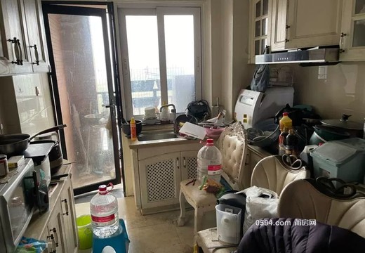 仙游縣鯉城街道木蘭社區(qū)居委會學(xué)府西路1388號2號樓2001室房產(chǎn)