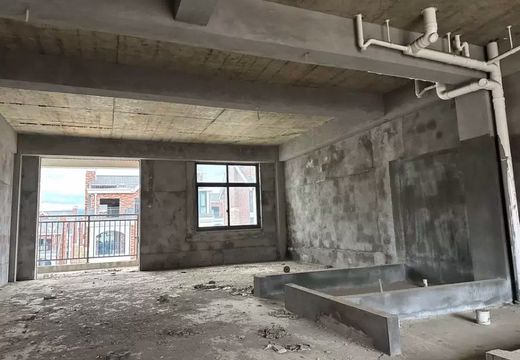 仙游縣鯉城街道龍泉社區(qū)師范路東側(cè)（萬(wàn)晨·伯爵山B地塊）B65#幢1-5層B6501號(hào)的房地產(chǎn)