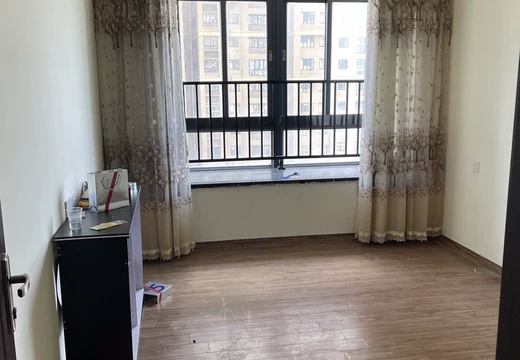 福建省莆田市秀嶼區(qū)山亭鎮(zhèn)朝圣路8號碧桂園·浪琴灣17號樓702室