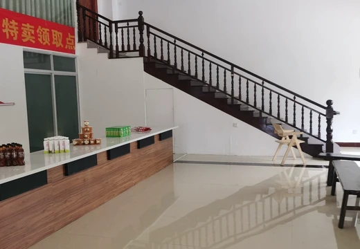 坐落在仙游縣鯉城街道紫檀南街3566號(hào)、3568、3588號(hào)的房產(chǎn)及相應(yīng)的土地使用權(quán)