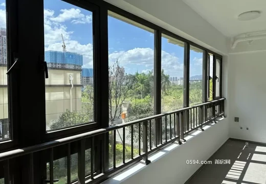 莆田市荔城區(qū)西天尾鎮(zhèn)紫霄東路755號玖序臺3號樓1梯201室的房地產(chǎn)