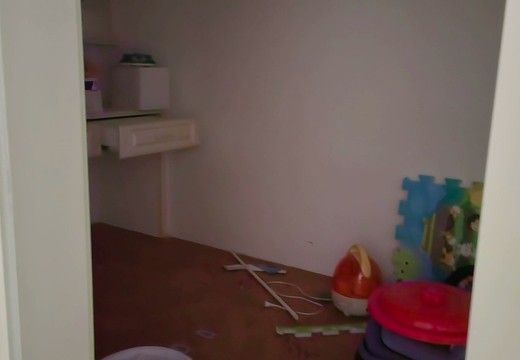 坐落在仙游縣鯉城街道洪橋社區(qū)至喜亭街290號(hào)501室的房產(chǎn)及相應(yīng)的土地使用權(quán)