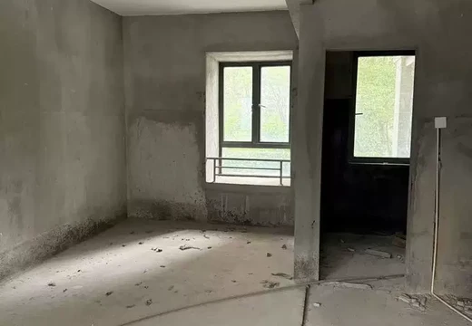 福建省莆田市城廂區(qū)霞林街道肖厝路355號(hào)水木春華1號(hào)樓2梯304室房地產(chǎn)