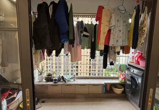 福建省莆田市涵江區(qū)國(guó)歡鎮(zhèn)六一西路2399號(hào)9號(hào)樓2梯1404室房地產(chǎn)